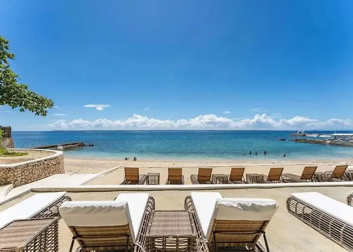 Hotel Mactan Newtown Oceanview 2*